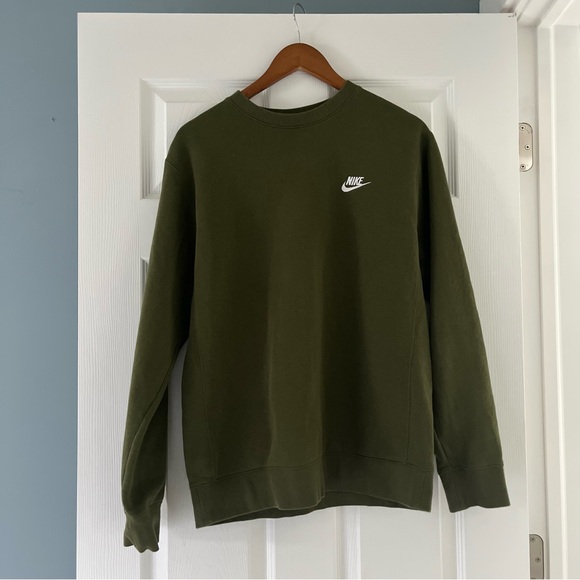 Nike Tops - Nike Sweatshirt Crewneck Green Small